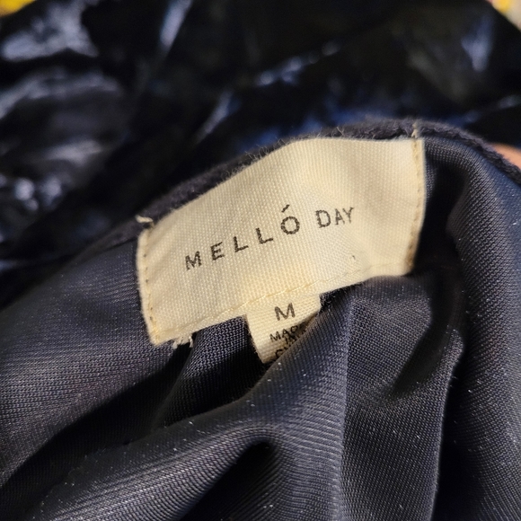 Mello Day Crushed Velvet Blue Ruched Sleeve Top - Picture 3 of 8